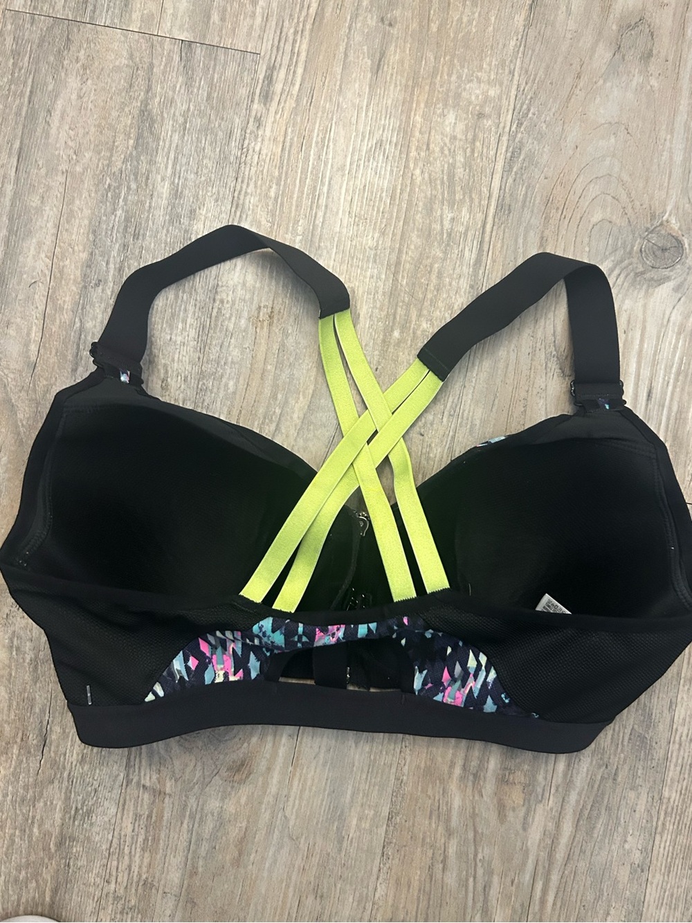 VSX Neon Geo Print Sports Bra with Lime Crossback - Picture 3 of 4